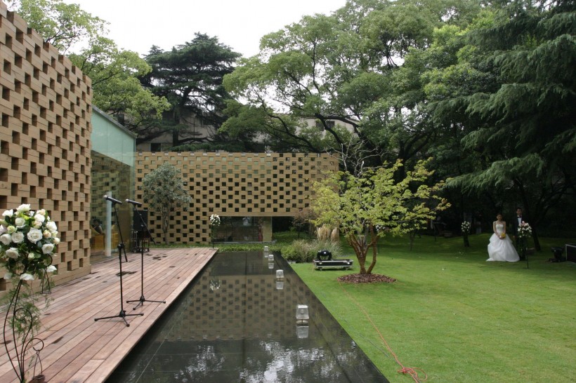 点击大图看下一张：上海881会所室内装潢图片