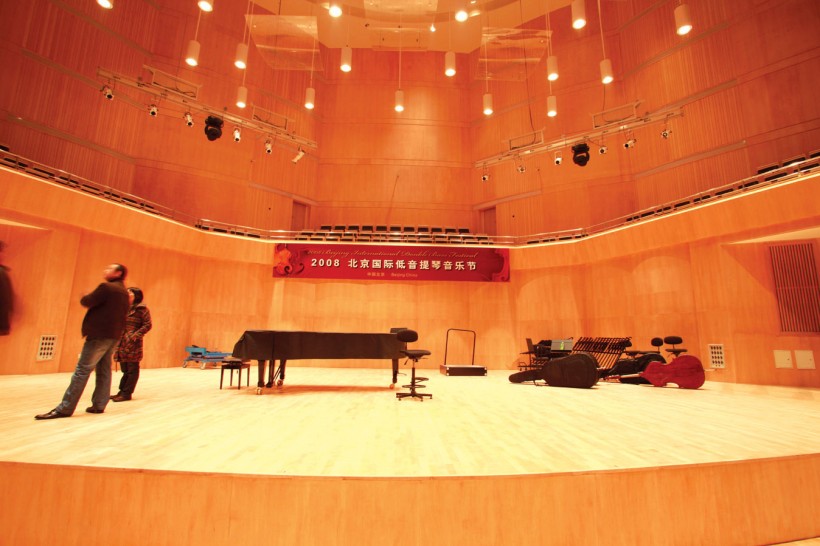 点击大图看下一张：上海现代音乐厅装潢图片
