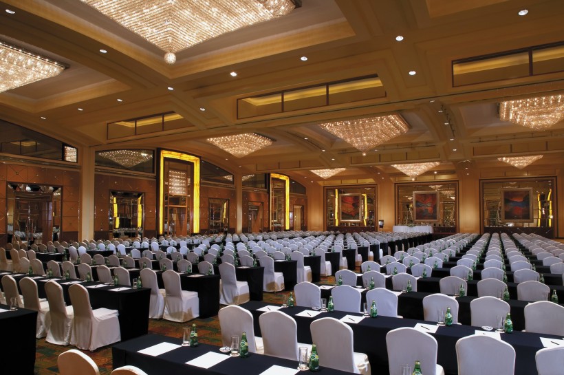 点击大图看下一张：北京嘉里中心酒店会议厅图片