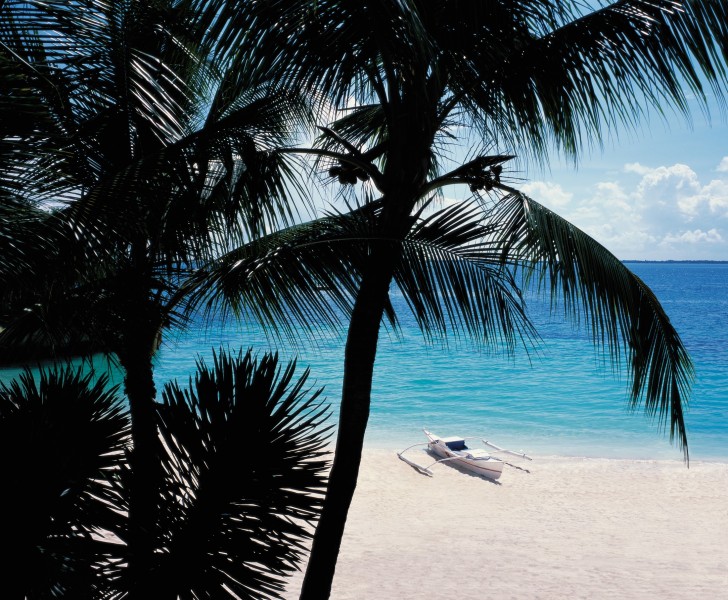 点击大图看下一张：香格里拉麦丹岛度假酒店休闲图片