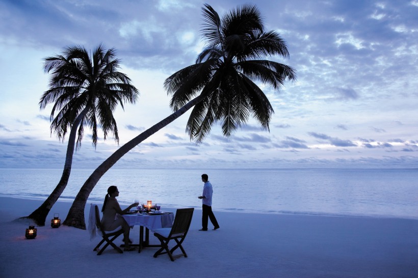 点击大图看下一张：马尔代夫香格里拉大酒店餐厅图片