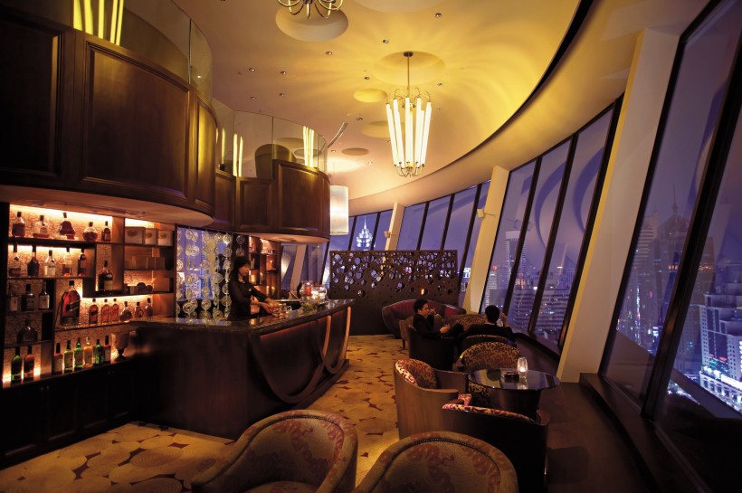点击大图看下一张：深圳香格里拉大酒店酒吧图片