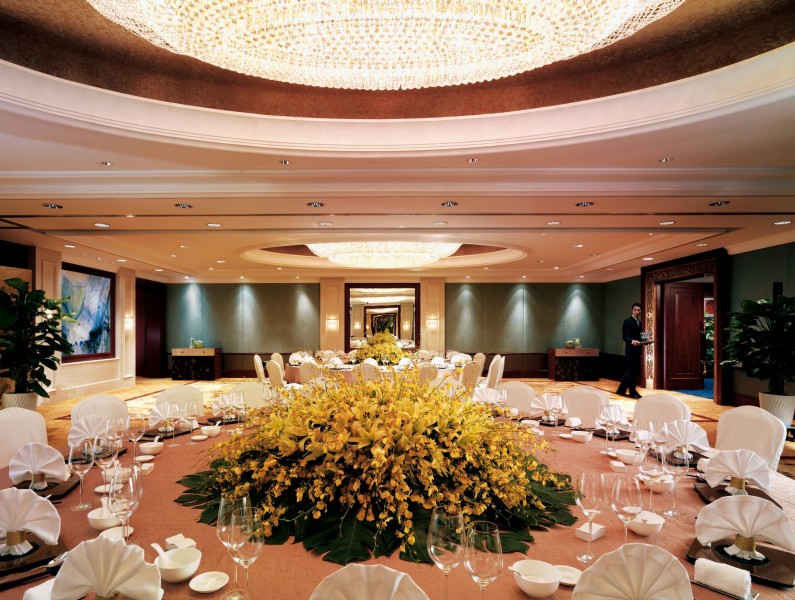 点击大图看下一张：苏州香格里拉大酒店宴会厅图片