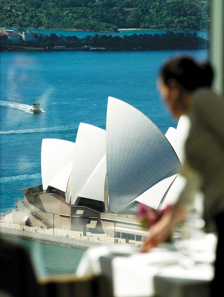 点击大图看下一张：悉尼香格里拉大酒店餐厅图片