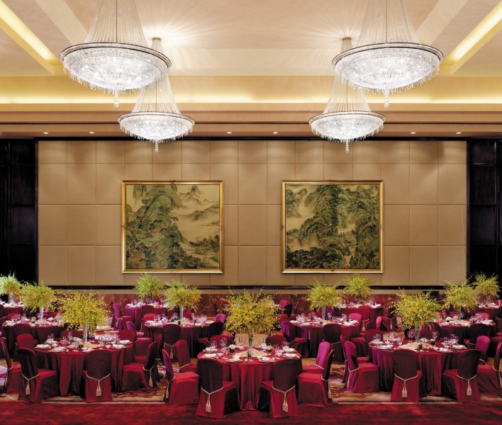点击大图看下一张：温州香格里拉大酒店宴会厅图片