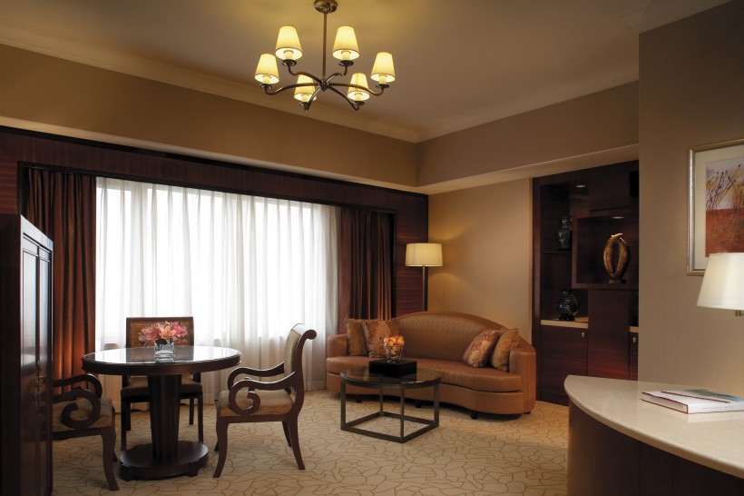 点击大图看下一张：中山香格里拉酒店客房图片