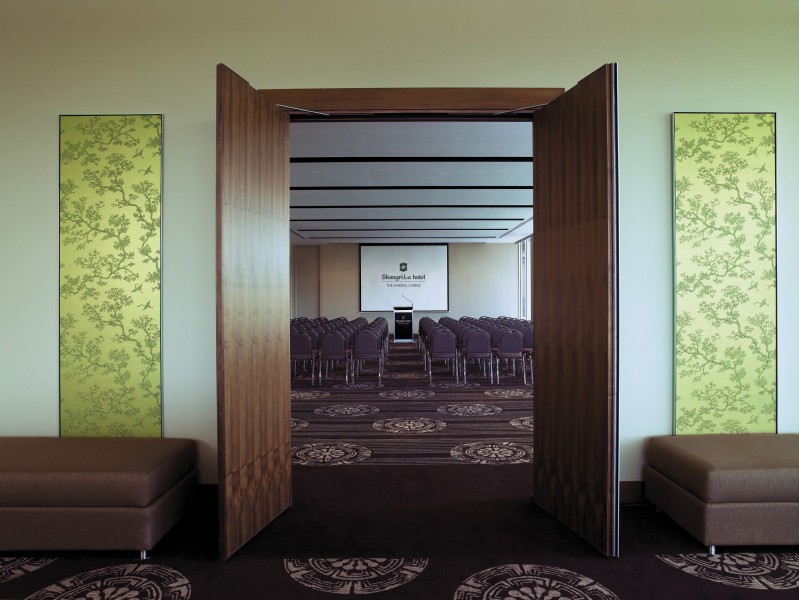 点击大图看下一张：凯恩斯香格里拉大酒店会议室图片