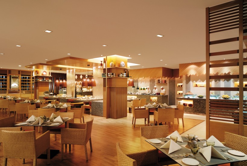 点击大图看下一张：香格里拉莎利雅度假酒店餐厅图片