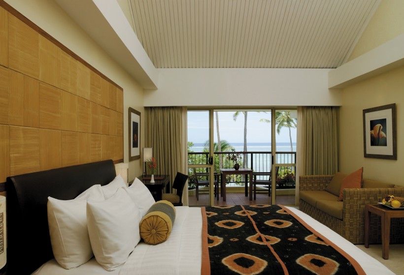 点击大图看下一张：香格里拉斐济度假酒店客房图片