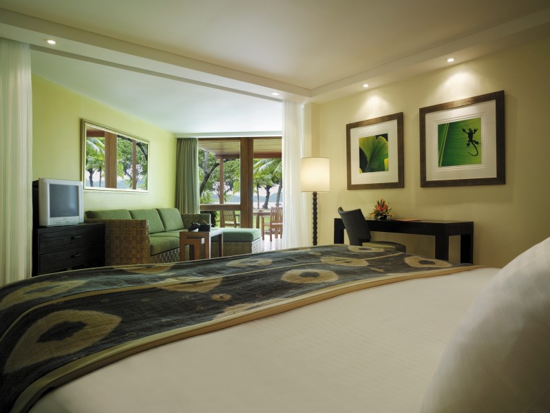 点击大图看下一张：香格里拉斐济度假酒店客房图片
