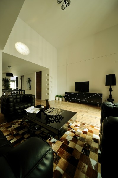 点击大图看下一张：四格之居室内装修图片