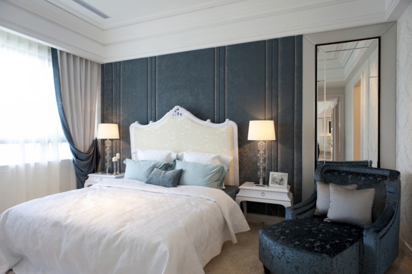 点击大图看下一张:台北张公馆奢华卧室图片