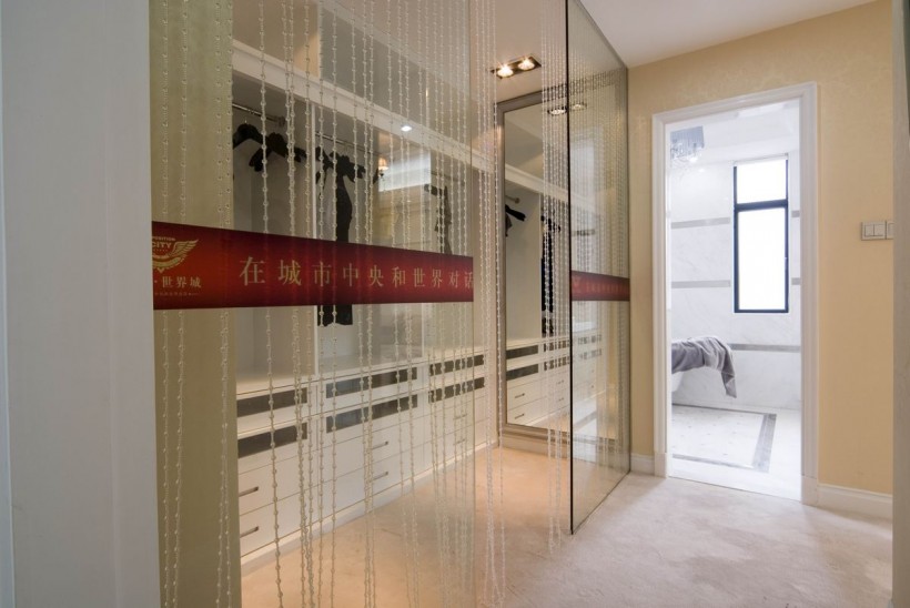 点击大图看下一张:台湾后现代风格样板图片