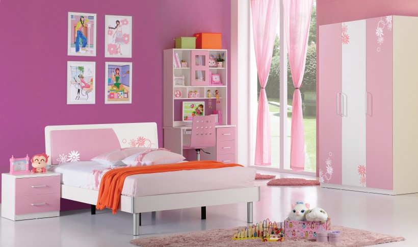 点击大图看下一张：色彩缤纷的卧室装修图片