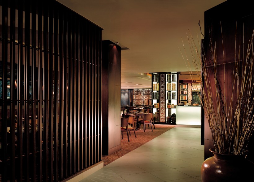 点击大图看下一张：印尼泗水香格里拉大酒店餐厅图片