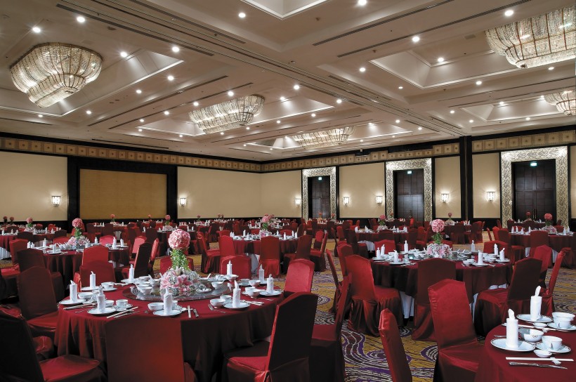 点击大图看下一张：印尼泗水香格里拉大酒店宴会厅图片