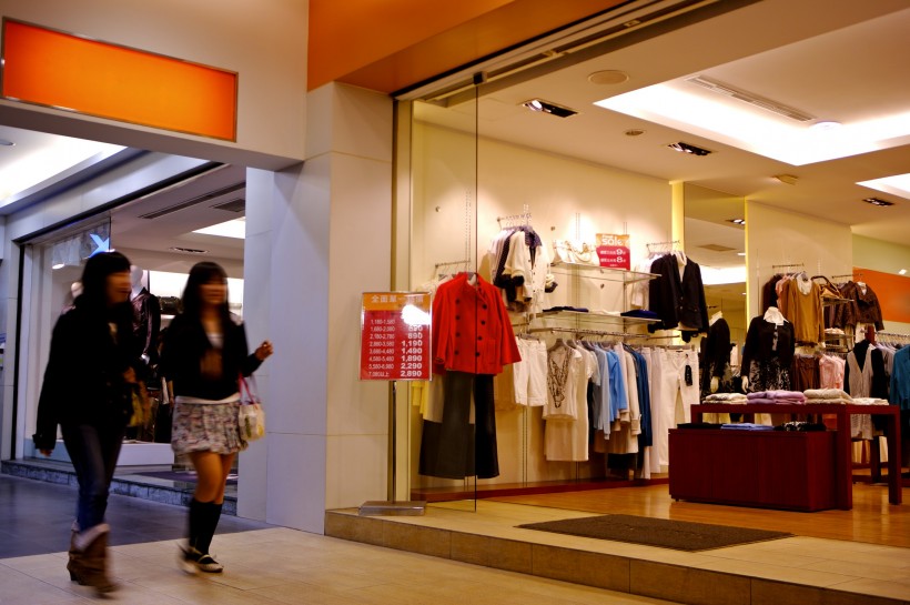 点击大图看下一张：用餐空间图片