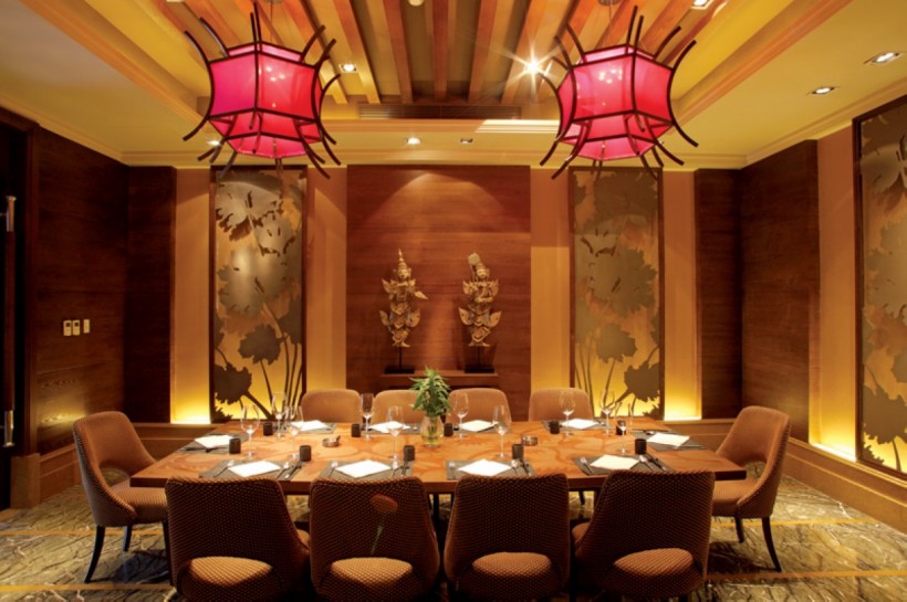 点击大图看下一张：芫香东南亚餐厅装修设计图片