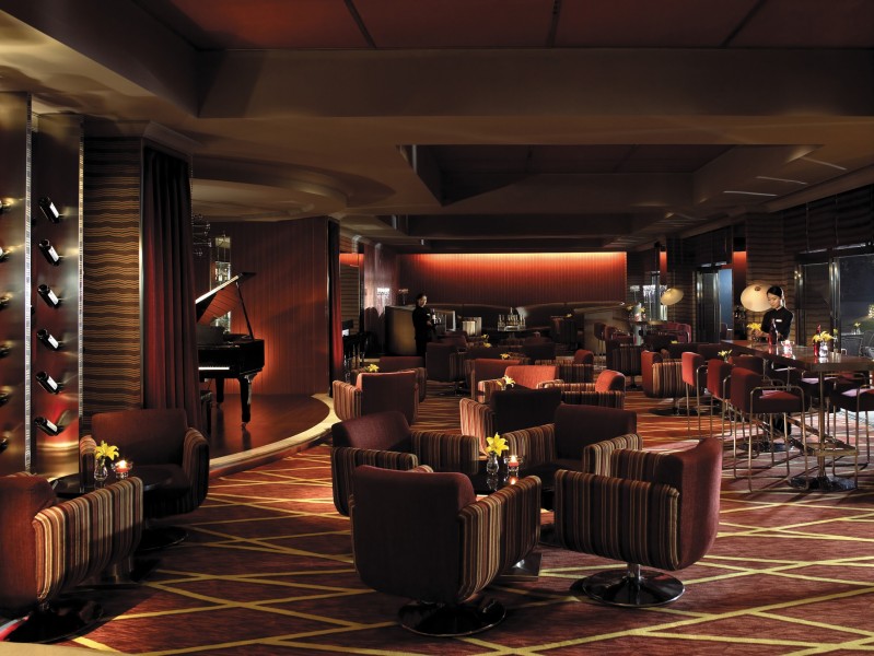点击大图看下一张：中国北京国贸饭店酒吧图片