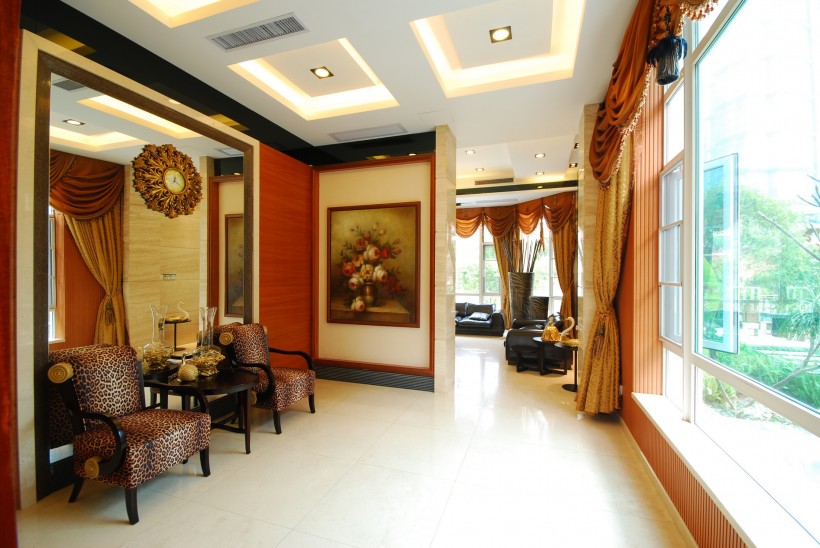 点击大图看下一张：珠江别墅室内设计图片