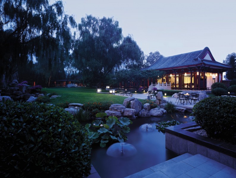 点击大图看下一张：北京香格里拉饭店周边环境图片