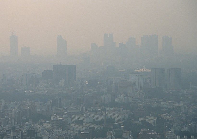 点击大图看下一张：大气污染图片