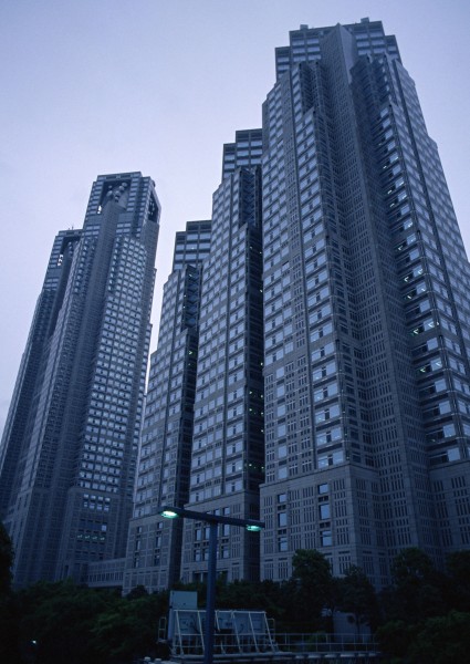 点击大图看下一张：东京高楼图片