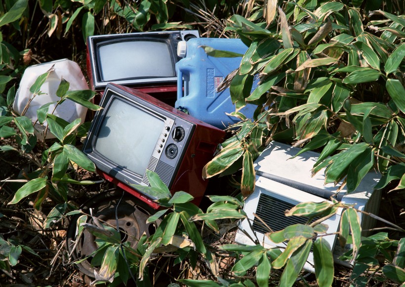 点击大图看下一张：垃圾污染图片