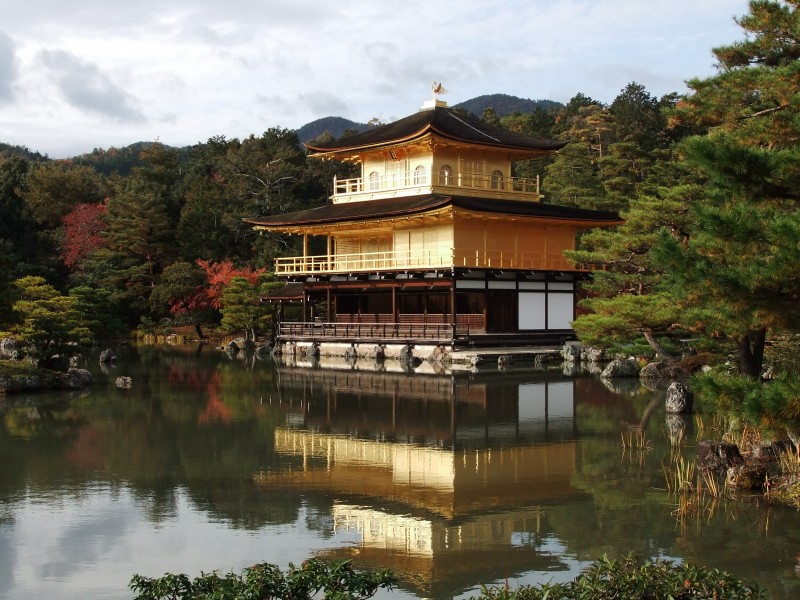 点击大图看下一张：日本古老建筑图片