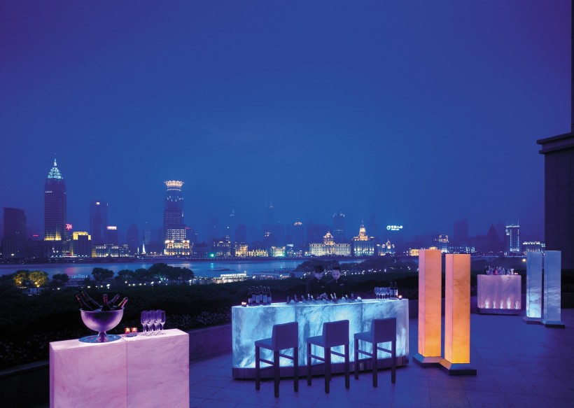 点击大图看下一张：上海浦东香格里拉饭店外景图片
