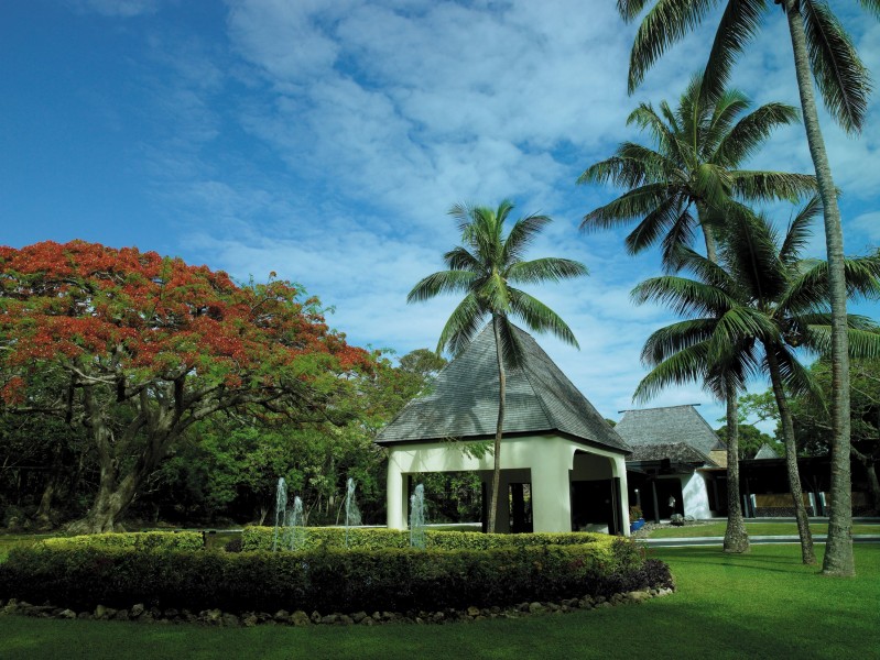 点击大图看下一张：香格里拉斐济度假酒店外观图片