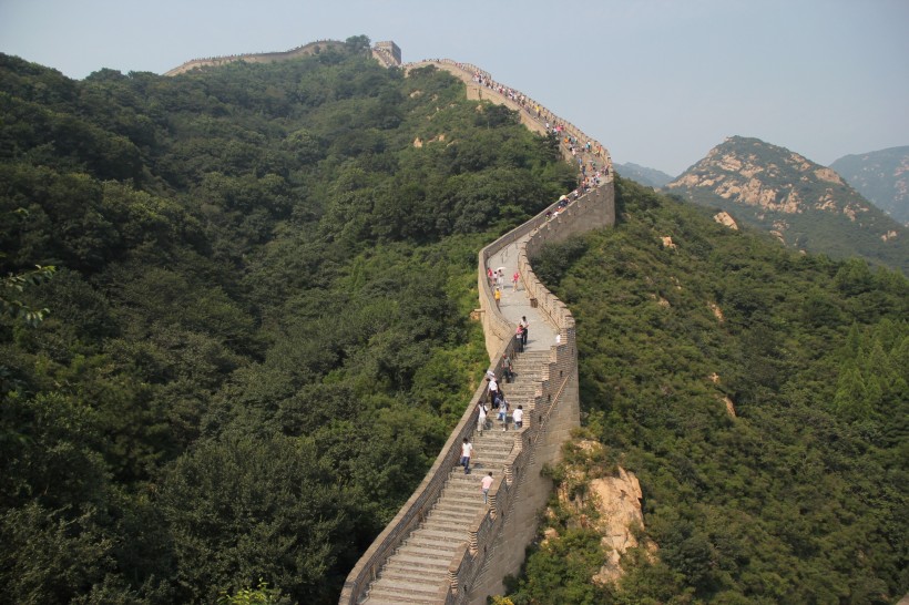点击大图看下一张：中国万里长城图片