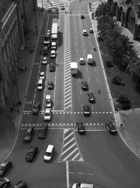 点击大图看下一张：城市的交通图片