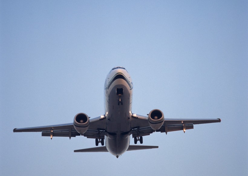 点击大图看下一张:飞机图片