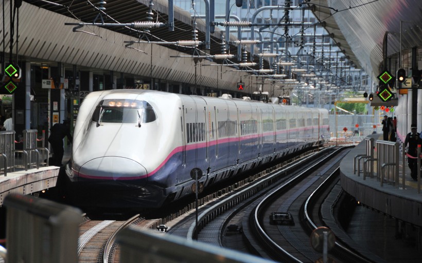 点击大图看下一张：日本高速铁路图片