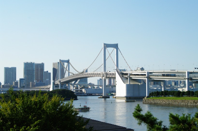 点击大图看下一张：东京彩虹桥图片