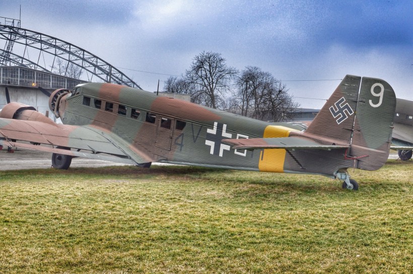 点击大图看下一张：波兰航空博物馆飞机图片