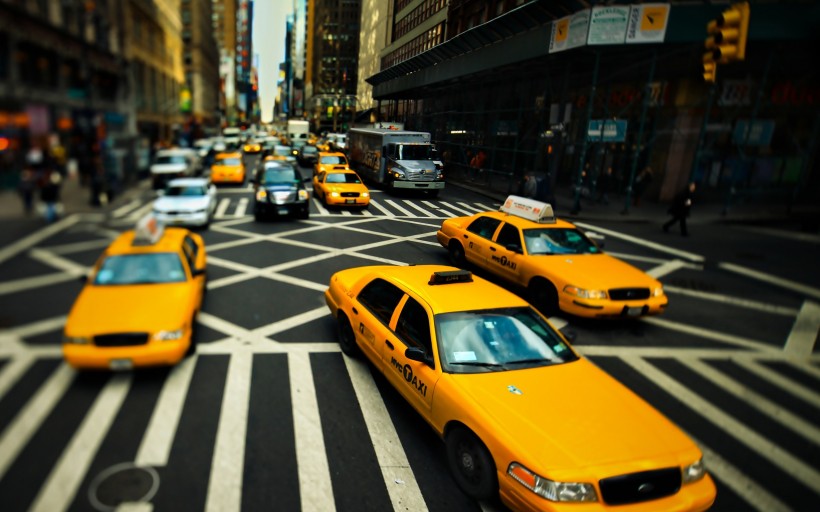 点击大图看下一张：各地不同种类出租车图片