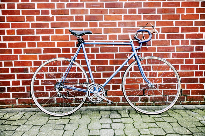 点击大图看下一张：轻便的自行车图片