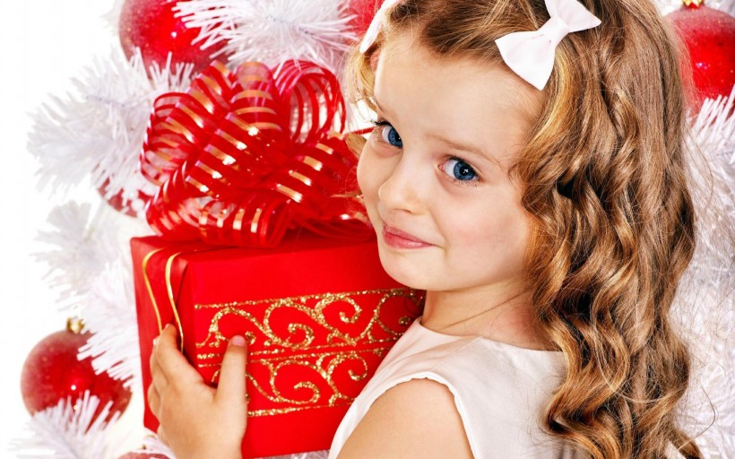 点击大图看下一张：儿童圣诞节与圣诞礼物图片