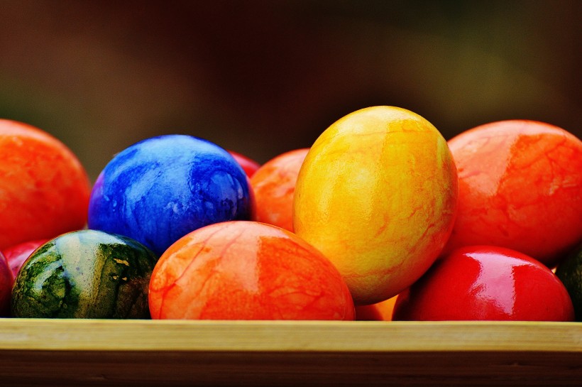 点击大图看下一张：复活节装饰彩蛋图片