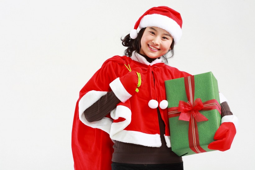点击大图看下一张：圣诞服饰装扮与礼物图片