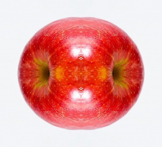 点击大图看下一张：红苹果特写图片