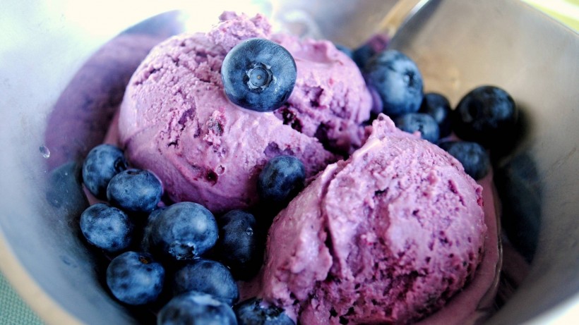 点击大图看下一张：美味蓝莓图片