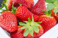 鲜红又美味的草莓图片_14张