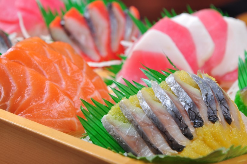 点击大图看下一张：日本料理美味刺身图片