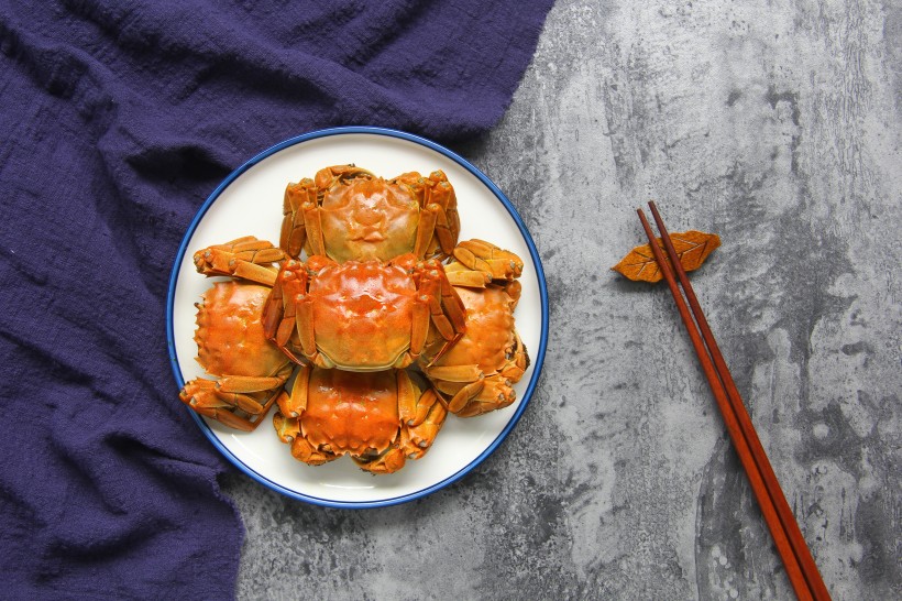 点击大图看下一张：美味好吃的大闸蟹图片