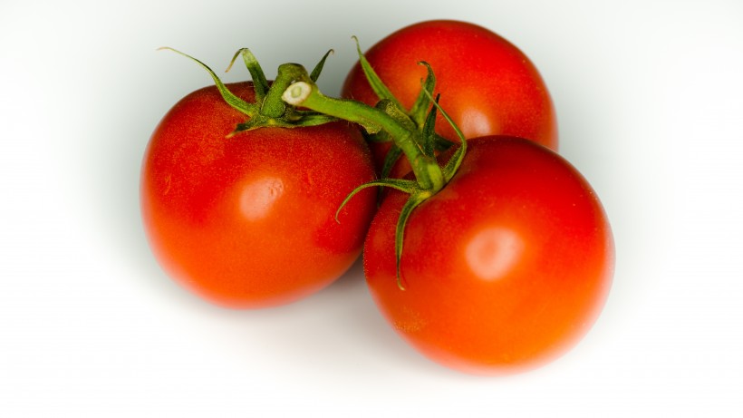 点击大图看下一张：酸甜好吃的西红柿图片