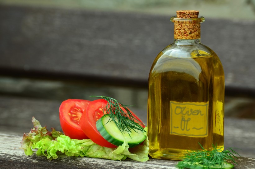 点击大图看下一张：健康营养的橄榄油图片