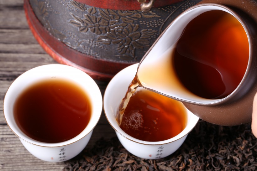 点击大图看下一张：清香养生的红茶图片